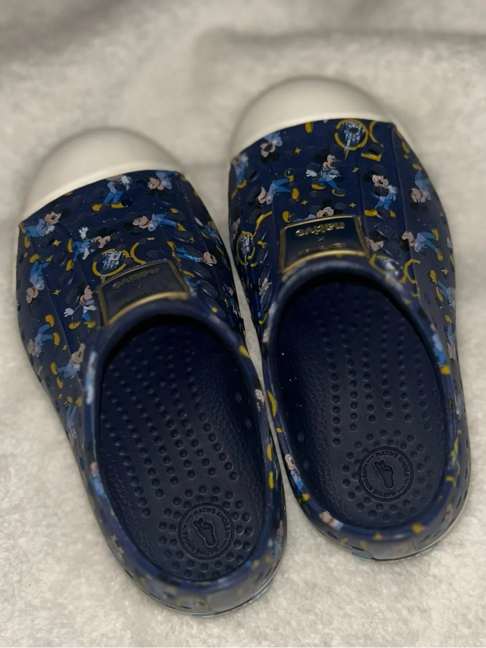 Native x Disney slip on shoes Mickey Mouse print blue kids size 8c Jefferson